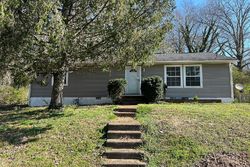 Pre-foreclosure in  ASHLAND LN Oak Ridge, TN 37830