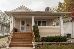 Pre-foreclosure in  WARREN ST Calumet City, IL 60409