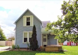 Pre-foreclosure in  NEWMAN ST Knoxville, IL 61448