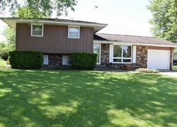 Pre-foreclosure Listing in KENNETH DR LEXINGTON, IL 61753