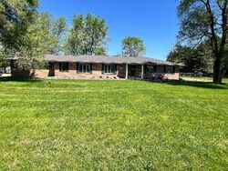 Pre-foreclosure in  RHODES LN Bloomington, IL 61704
