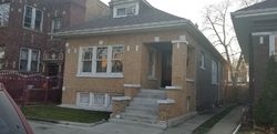 Pre-foreclosure in  S WHIPPLE ST Chicago, IL 60629