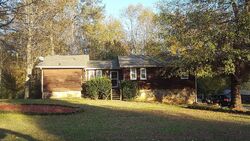 Pre-foreclosure in  MEADOW RIDGE DR Stockbridge, GA 30281