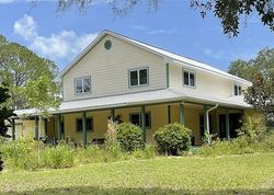Pre-foreclosure in  KENNEDY LN Sarasota, FL 34240