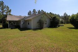 Pre-foreclosure in  SW 82ND LN Trenton, FL 32693