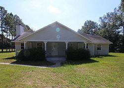 Pre-foreclosure in  SW 82ND LN Trenton, FL 32693
