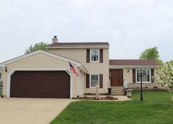 Pre-foreclosure in  SCARBORO DR Glendale Heights, IL 60139