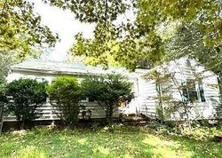 Pre-foreclosure in  FLAT ROCK DR Easton, CT 06612