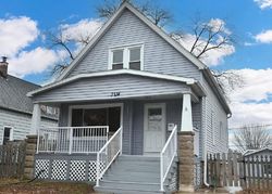 Pre-foreclosure in  S 9TH ST Milwaukee, WI 53215