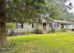 Pre-foreclosure in  LEE ANN AVE Obion, TN 38240