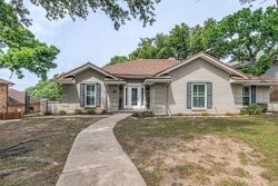  Portofino Dr, Arlington TX