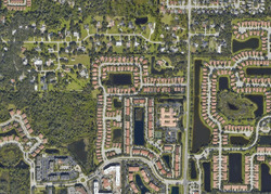 Pre-foreclosure in  82ND AVENUE CIR E  Sarasota, FL 34243