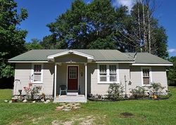 Pre-foreclosure in  PINE GROVE RD Picayune, MS 39466