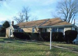 Pre-foreclosure in  N FLORISSANT RD Saint Louis, MO 63135