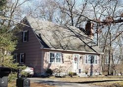 Pre-foreclosure in  SKYLINE DR Uncasville, CT 06382