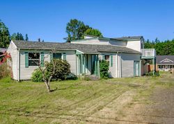 Pre-foreclosure in  OSAGE ST Sweet Home, OR 97386