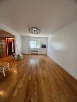 Pre-foreclosure Listing in 75TH AVE FRESH MEADOWS, NY 11366