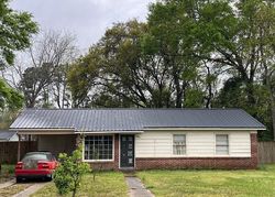 Pre-foreclosure in  OAKLANE DR Theodore, AL 36582