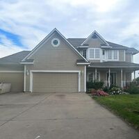 Pre-foreclosure in  NW MAPLEWOOD CT Grain Valley, MO 64029