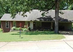 Pre-foreclosure in  MEADOWS RD Poplar Bluff, MO 63901