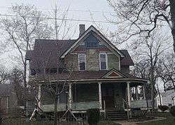 Pre-foreclosure in  IRWIN AVE Muskegon, MI 49442