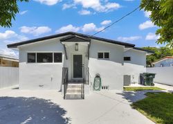 Pre-foreclosure in  SW 41ST ST Miami, FL 33155