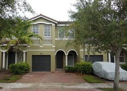 Pre-foreclosure in  SE 13TH CT Homestead, FL 33035