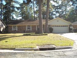 Pre-foreclosure in  CANDLESTICK LN Shreveport, LA 71118