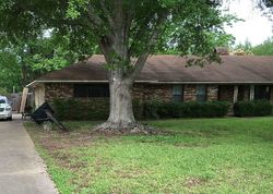 Pre-foreclosure in  LITTLE JOHN DR Delhi, LA 71232