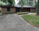Pre-foreclosure in  N PARKVIEW DR Baton Rouge, LA 70815