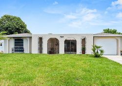 Pre-foreclosure in  BROOKFIELD DR Holiday, FL 34691