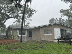 Pre-foreclosure Listing in 47TH AVENUE DR W UNIT 2 BRADENTON, FL 34207
