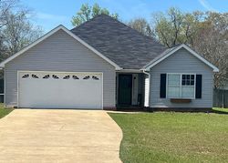 Pre-foreclosure in  W COOK RD Dothan, AL 36301