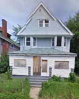 Pre-foreclosure in  E 102ND ST Cleveland, OH 44108