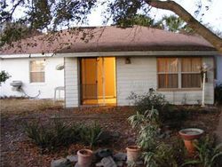 Pre-foreclosure in  HILLGROVE LN Auburndale, FL 33823