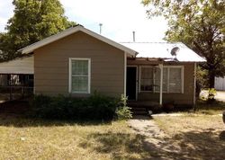 Pre-foreclosure Listing in WESLEY ST BROWNWOOD, TX 76801