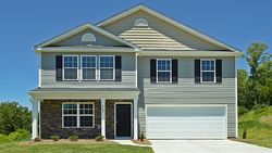 Pre-foreclosure in  CHARTERHOUSE AVE Piedmont, SC 29673