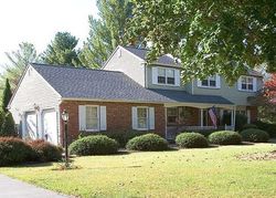 Pre-foreclosure in  GLENWOOD DR Washington Crossing, PA 18977