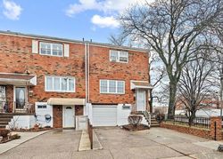 Pre-foreclosure in  PEREGRINE PL Philadelphia, PA 19153