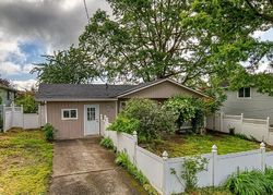 Pre-foreclosure in  S 9TH ST Saint Helens, OR 97051