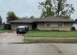 Pre-foreclosure in  E 26TH ST Edmond, OK 73013