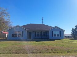 Pre-foreclosure in  WOOSTER ST Norman, OK 73071