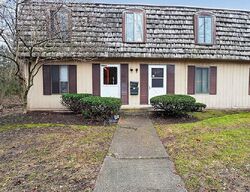 Pre-foreclosure in  MENTOR AVE  Painesville, OH 44077