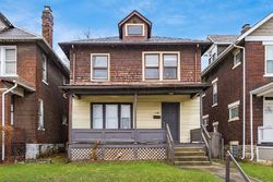 Pre-foreclosure in  E LIVINGSTON AVE Columbus, OH 43205