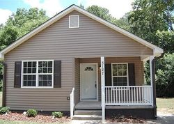 Pre-foreclosure in  RIDGE AVE Charlotte, NC 28208