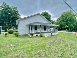 Pre-foreclosure in  HANNAH PICKETT AVE Rockingham, NC 28379