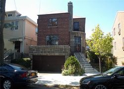 Pre-foreclosure in  HERING AVE Bronx, NY 10461