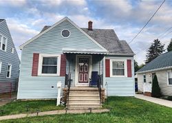 Pre-foreclosure in  BROOKSIDE DR Buffalo, NY 14220