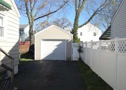 Pre-foreclosure in  MELROSE TER Linden, NJ 07036