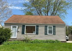 Pre-foreclosure in  N 5TH ST Saint Charles, MO 63301